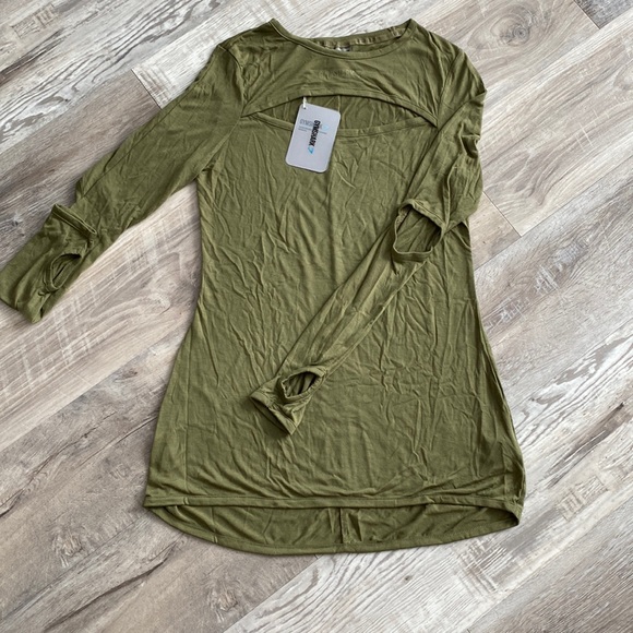 Long Sleeve GymShark Top - Picture 1 of 1